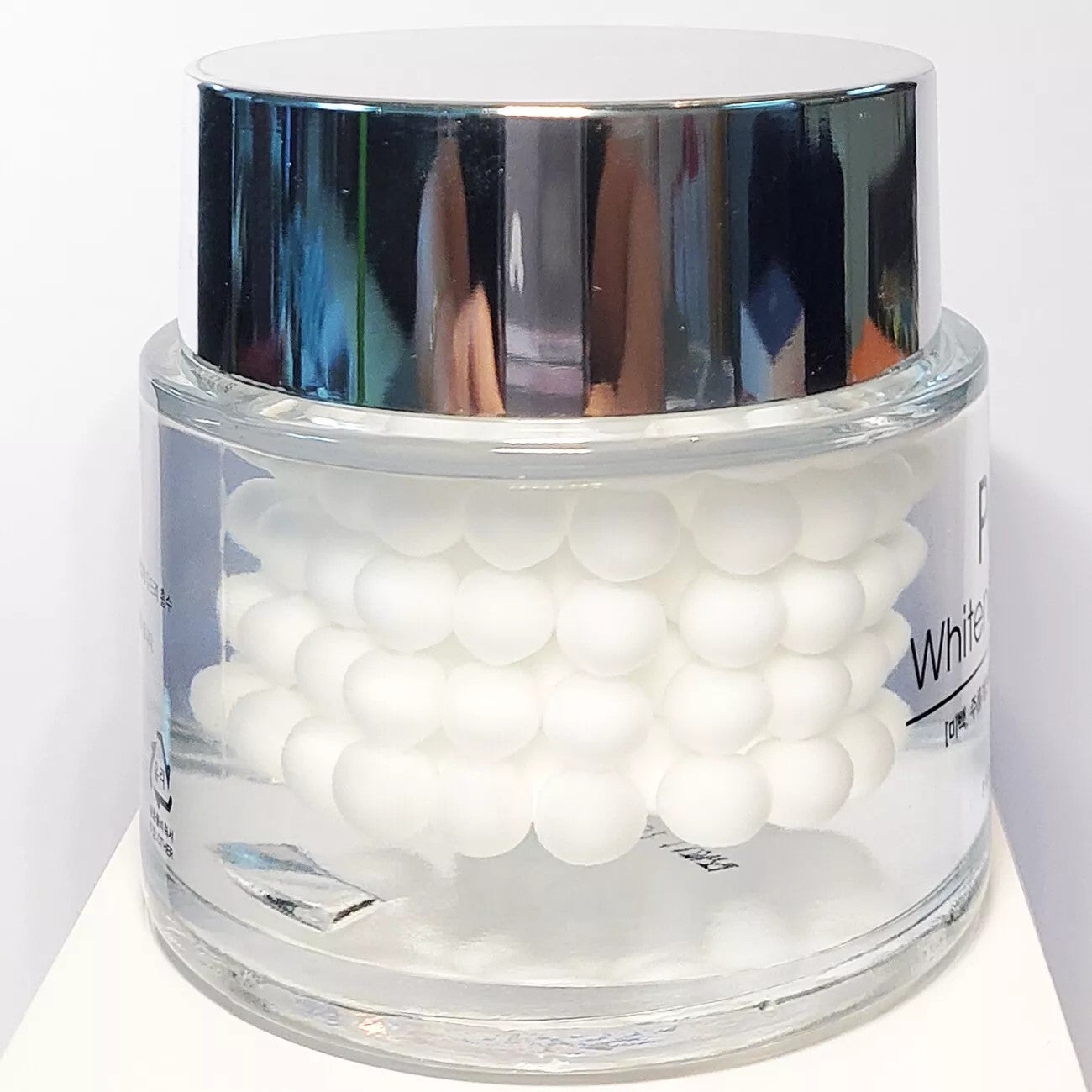 Pearl Brightening Cream – Illuminate & Even Out Your Complexion