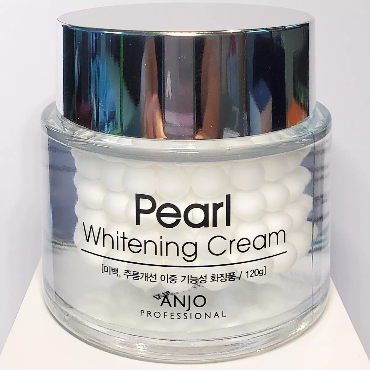 Pearl Brightening Cream – Illuminate & Even Out Your Complexion